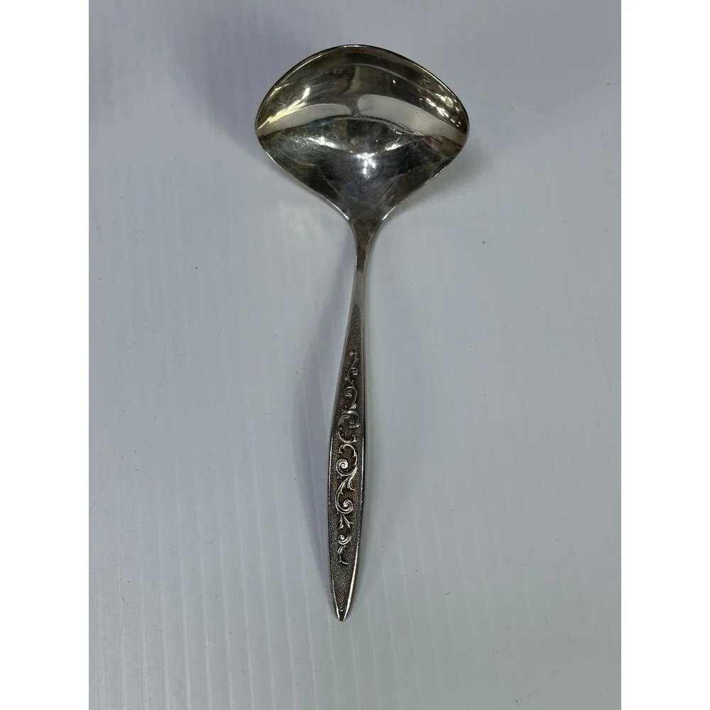 4 Vintage Lot 1847 Rogers Brothers HERITAGE Silver Plate Serving Spoon 9